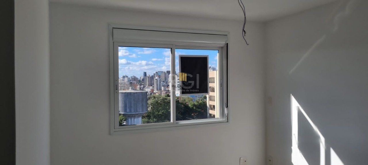 Apartamento para Venda - 90.31m², 2 dormitórios, sendo 2 suites, 2 vagas - Petrópolis