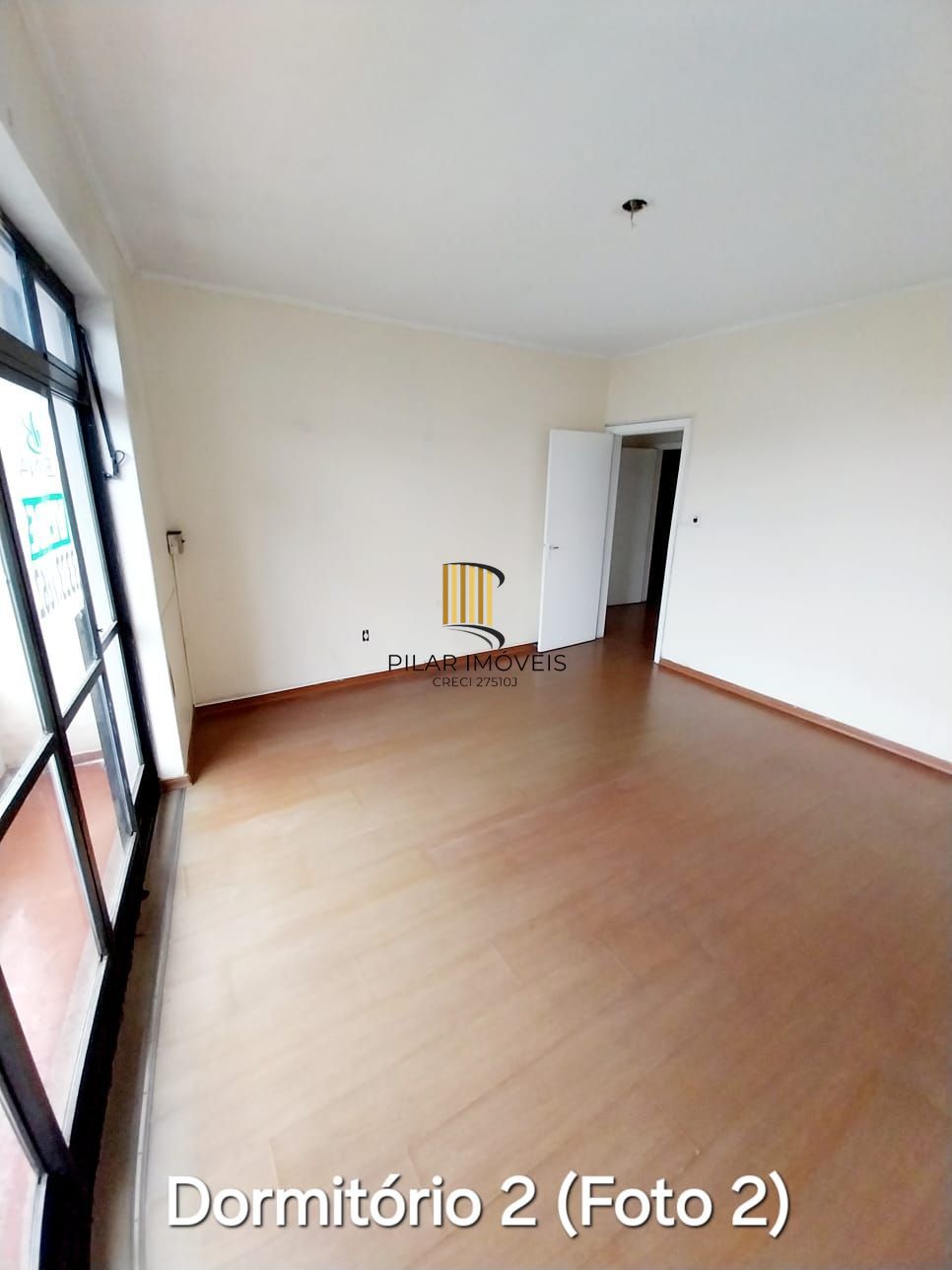 Apartamento com 03 quartos e 02 banheiros no Bairro Petrópolis