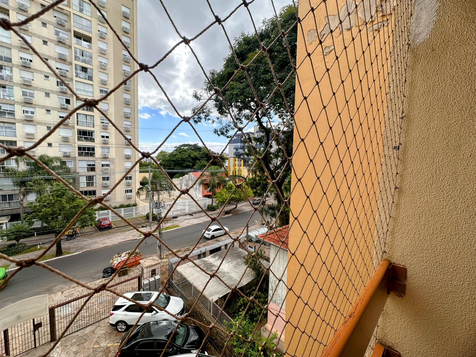 Cobertura a venda 1 dormitório no bairro Petrópolis em Porto Alegre.
