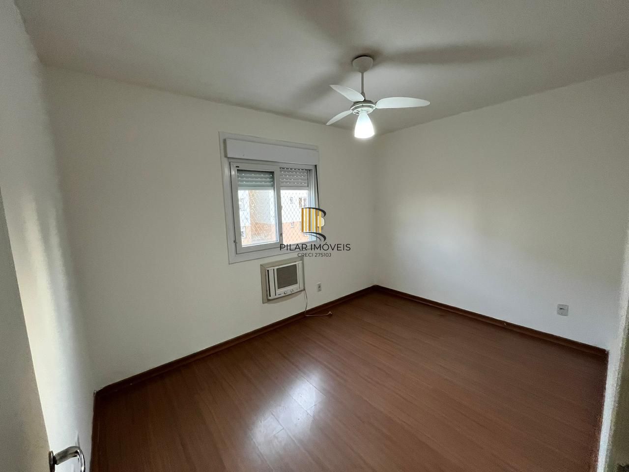 Apartamento com 02 quartos e 01 vaga no Bairro Restinga em Porto Alegre