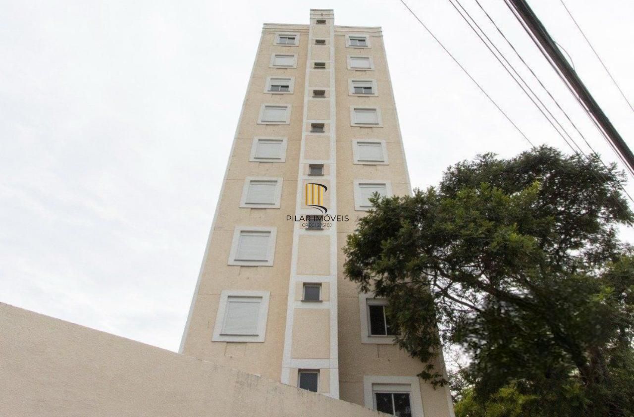 Apartamento no bairro Cavalhada 2 dormitórios , vaga coberta, portaria 24 horas.