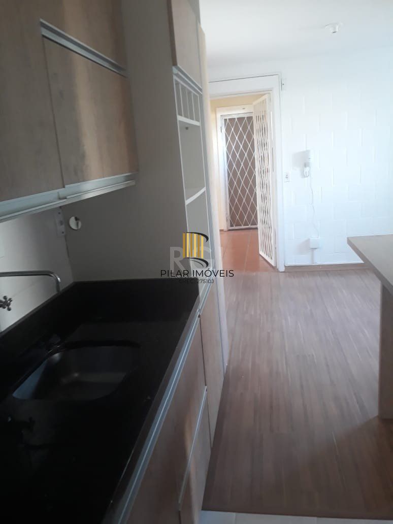Belo Apartamento de 02 Dorm. com Piso Laminado, e móveis planejados !!!!