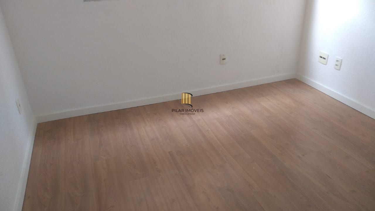 Apartamento com 02 quartos e 01 vaga à Venda no Bairro Sarandi, Porto Alegre/RS