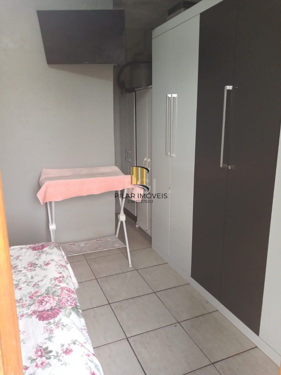 Casa com 5 quartos, 1 suíte, 4 vagas de garagem, no bairro Aberta dos Morras, Porto Alegre/RS