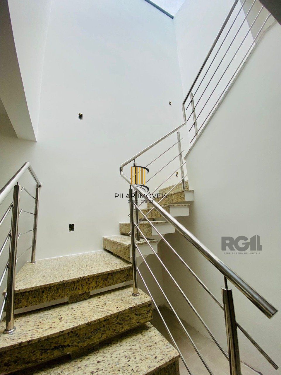 Casa 3 dormitórios no bairro Chácara das Pedras