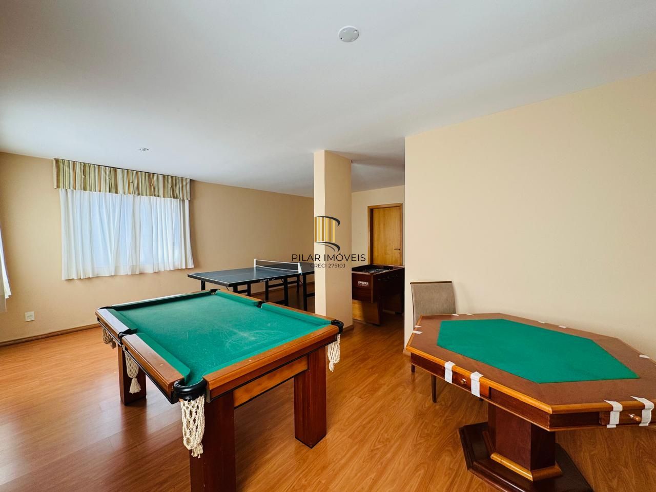 Apartamento 3 dormitórios, 3 banheiros e 2 vagas no Petrópolis