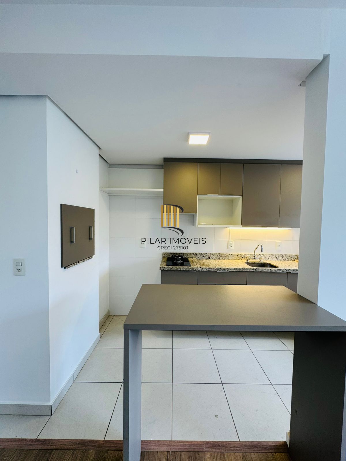 Apartamento 3 dormitórios com 1 suíte no bairro Petrópolis em Porto Alegre.