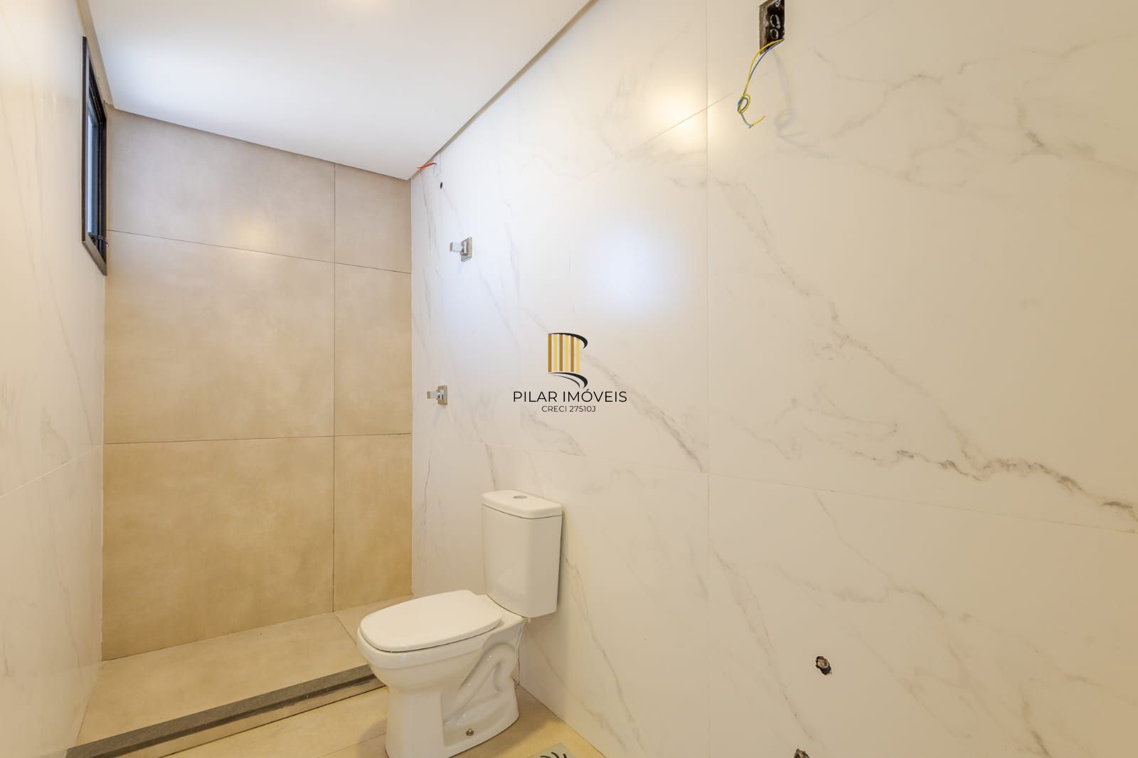 Casa Condominio para Venda - 94.47m², 3 dormitórios, sendo 1 suites, 1 vaga - Medianeira