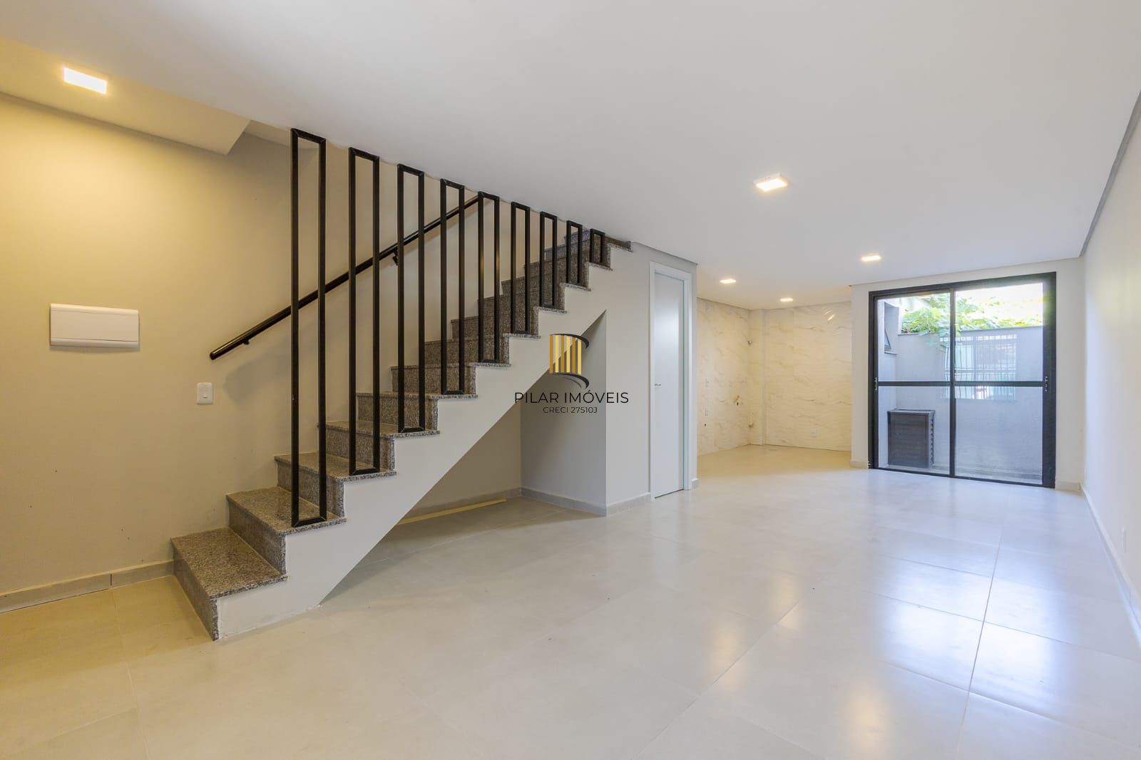 Casa Condominio para Venda - 94.47m², 3 dormitórios, sendo 1 suites, 1 vaga - Medianeira - Pilar Imóveis