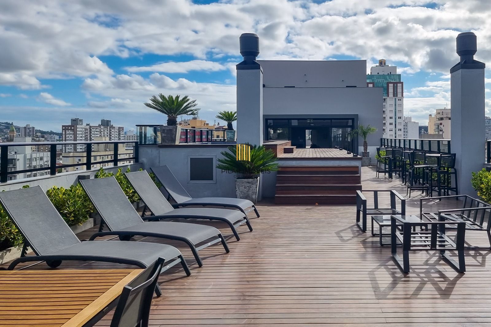 Apartamento decorado e equipado