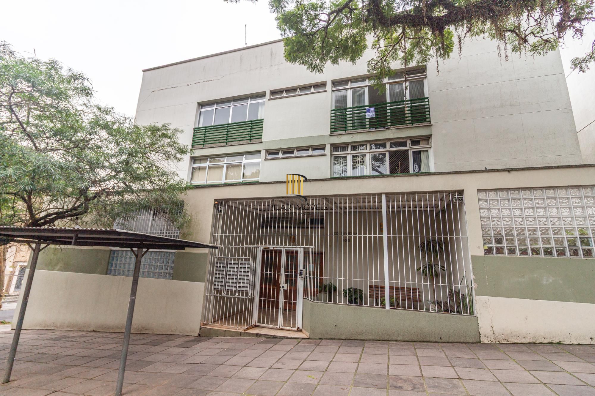 2 Dormitórios com pátio, área de serviço e churrasqueira no Bairro Petrópolis