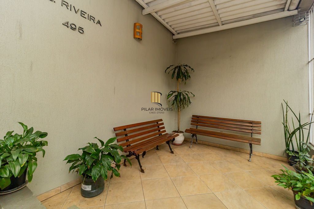 2 Dormitórios com pátio, área de serviço e churrasqueira no Bairro Petrópolis