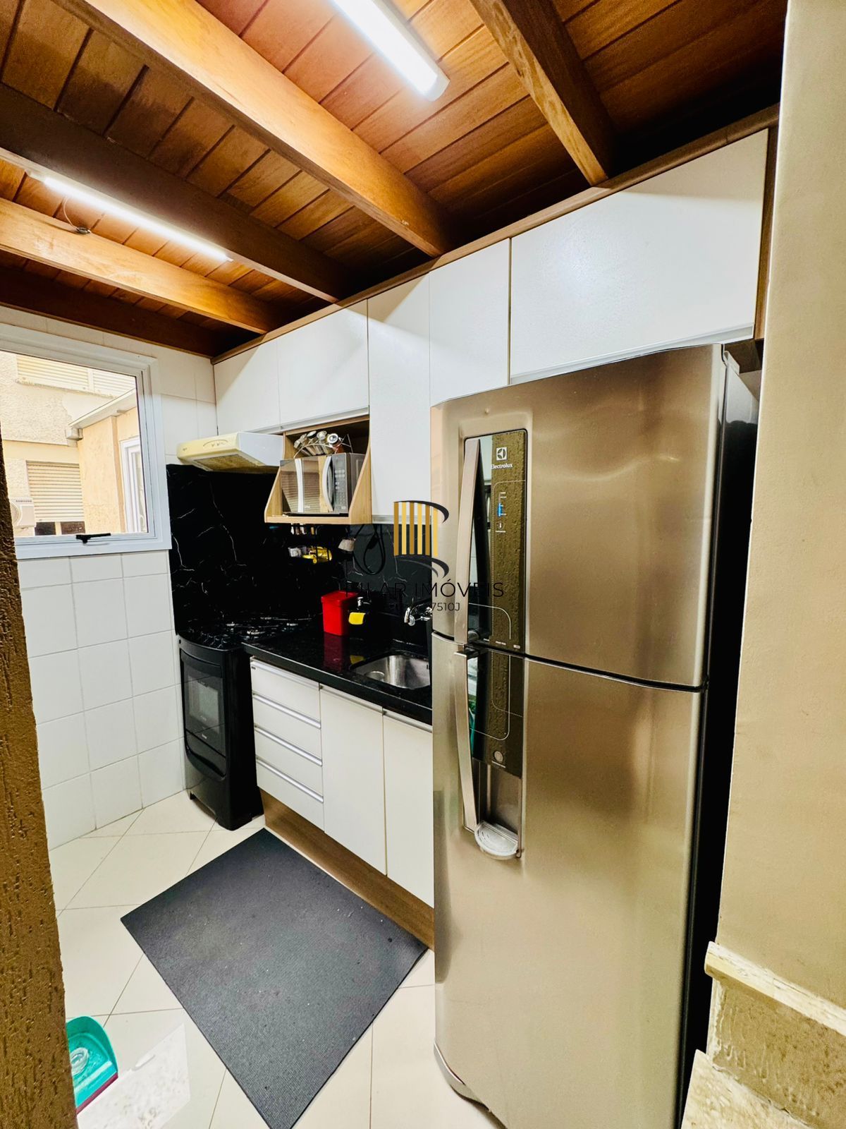 Duplex na Bela Vista, 2 dormitórios com espaço para home office, lareira e 2 vagas