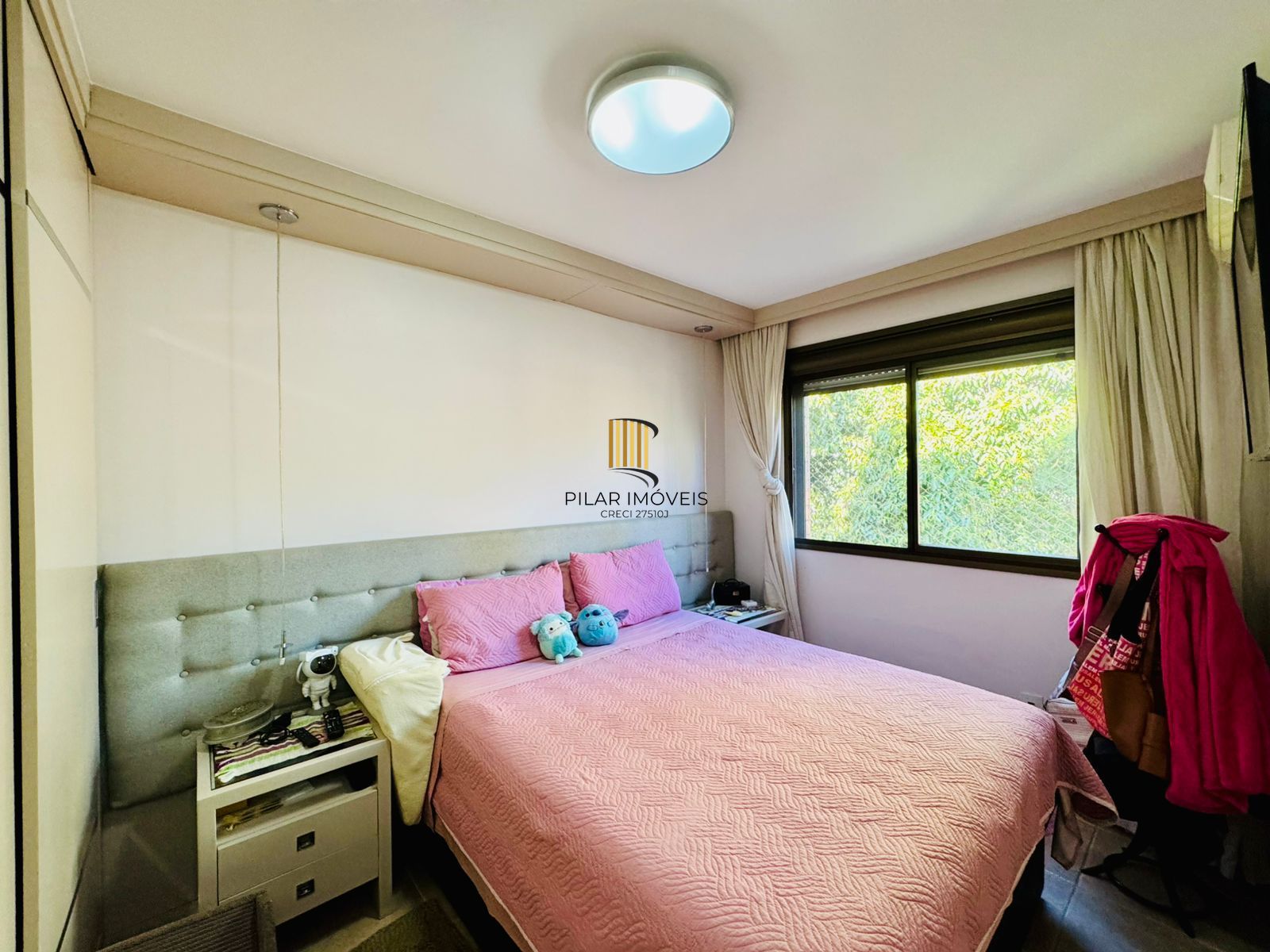 Cobertura no Coração do Petrópolis – 140m² de Conforto e Charme