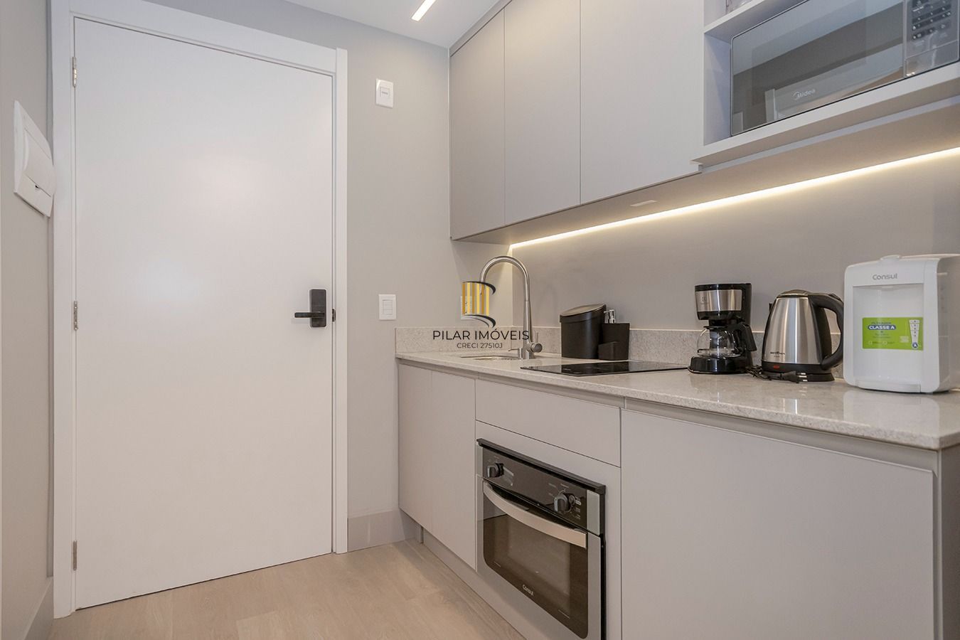 Stúdio mobilado e decorado pronto para mudar