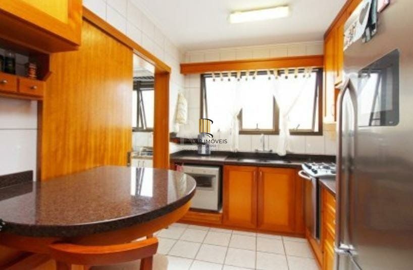 Apartamento 3 dormitórios no bairro Menino Deus