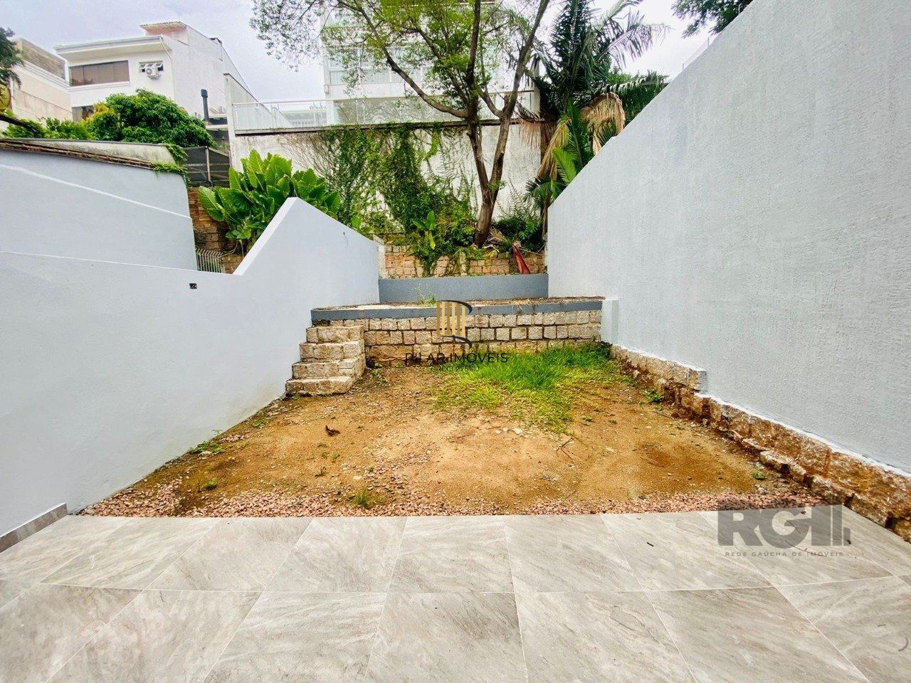 Casa 3 dormitórios no bairro Chácara das Pedras