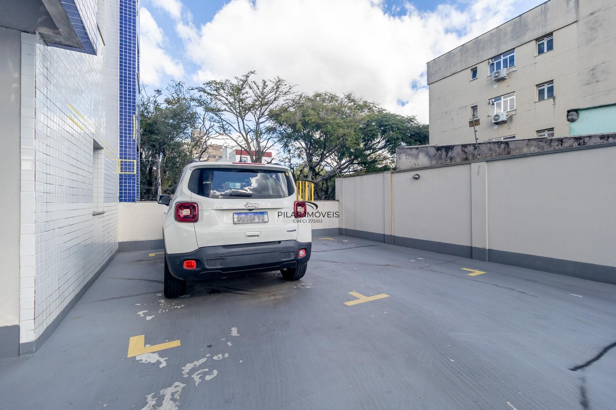 LIndo 2 dormitório com 2 vagas há 10 minutos do Iguatemi
