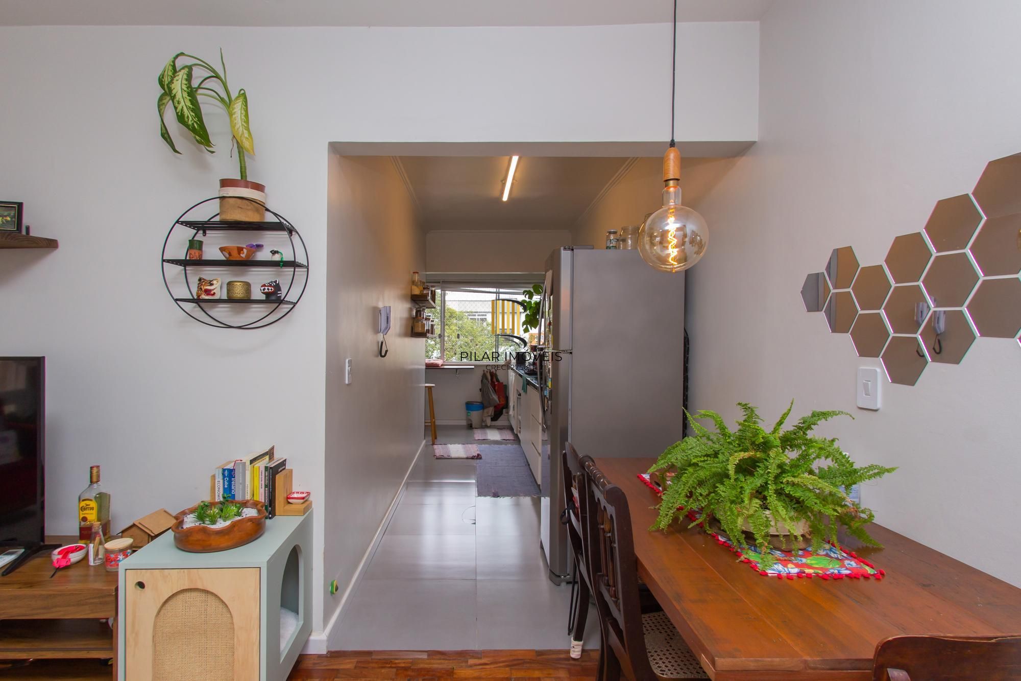 Excelente 2 dormitóris todo reformado