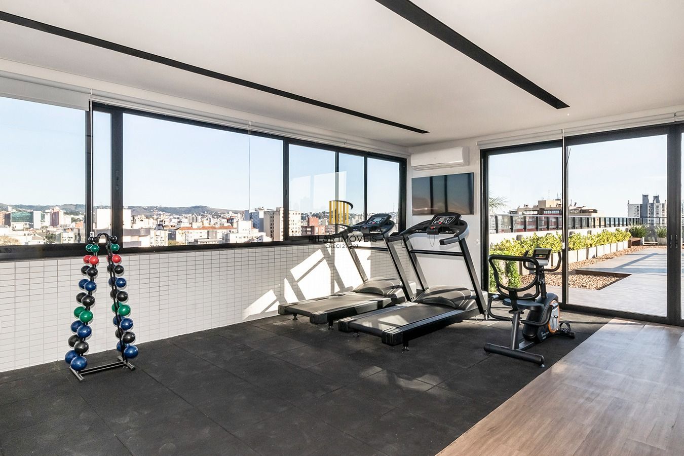 Apartamento decorado e equipado