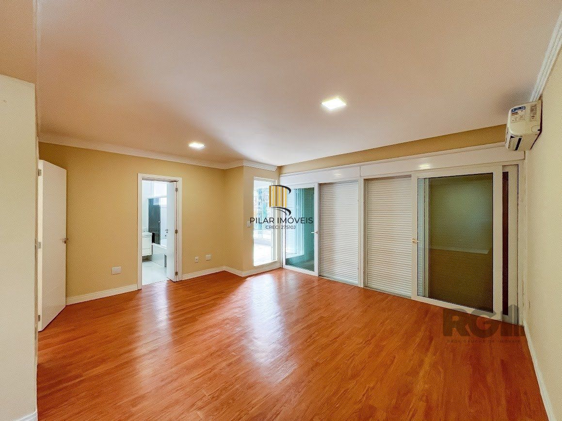 Casa Condominio 3 Dormitório(s) Bairro Querência