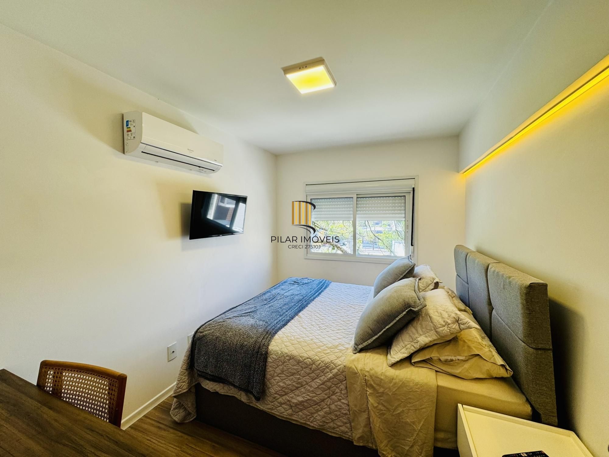 Pronto para Morar! 2 Dormitórios Mobiliado, 2 vagas de garagem