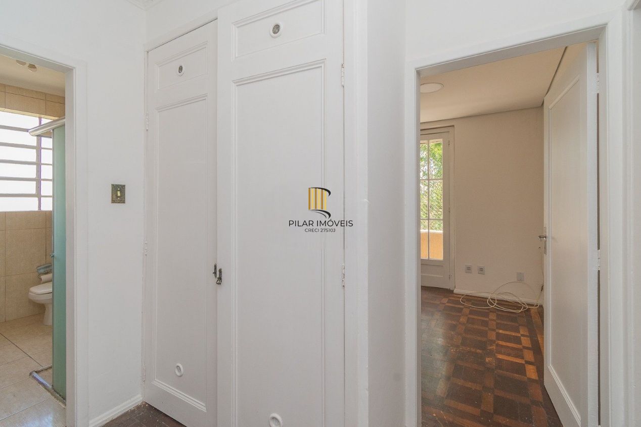 Apartamento Amplo de Esquina com 93m² no Bairro Petrópolis