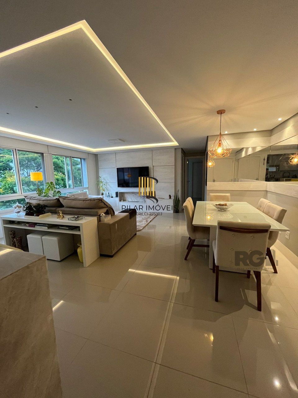 Excelente Apto C/3 Dorm. mais Suite  B. Petrópolis