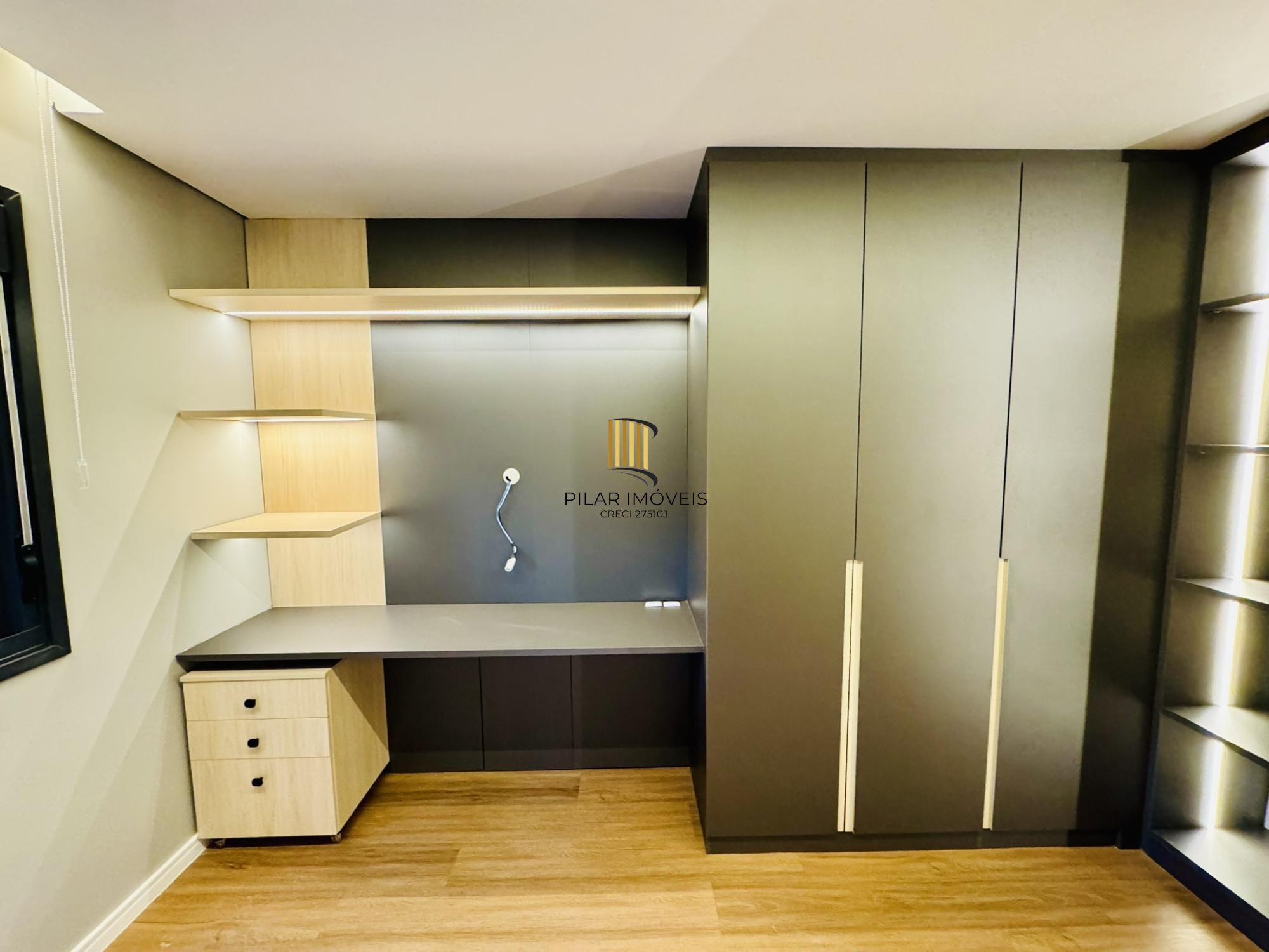 Apartamento 3 Dormitório(s) Bairro Três Figueiras