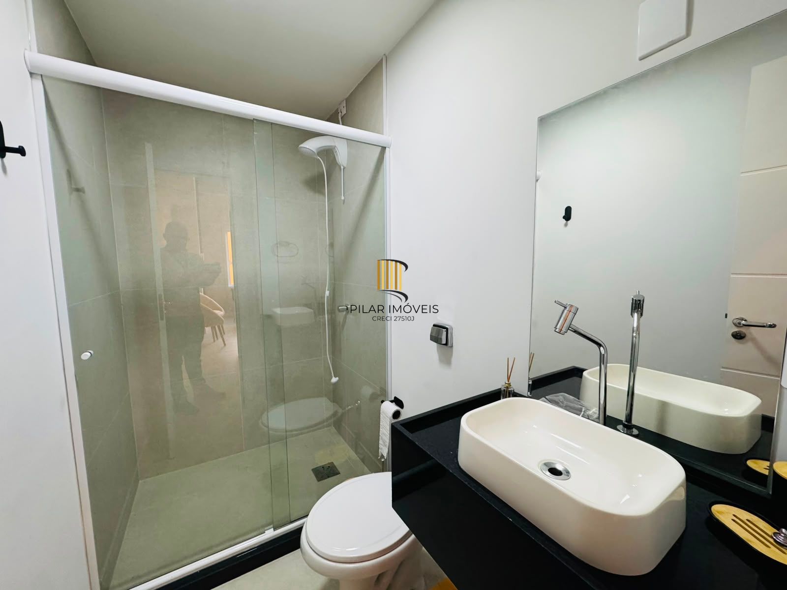 Apartamento 3 dormitórios com suíte e vaga coberta
