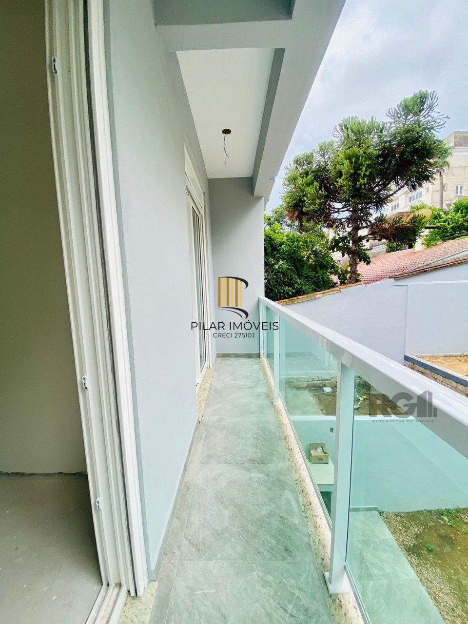Casa 3 dormitórios no bairro Chácara das Pedras