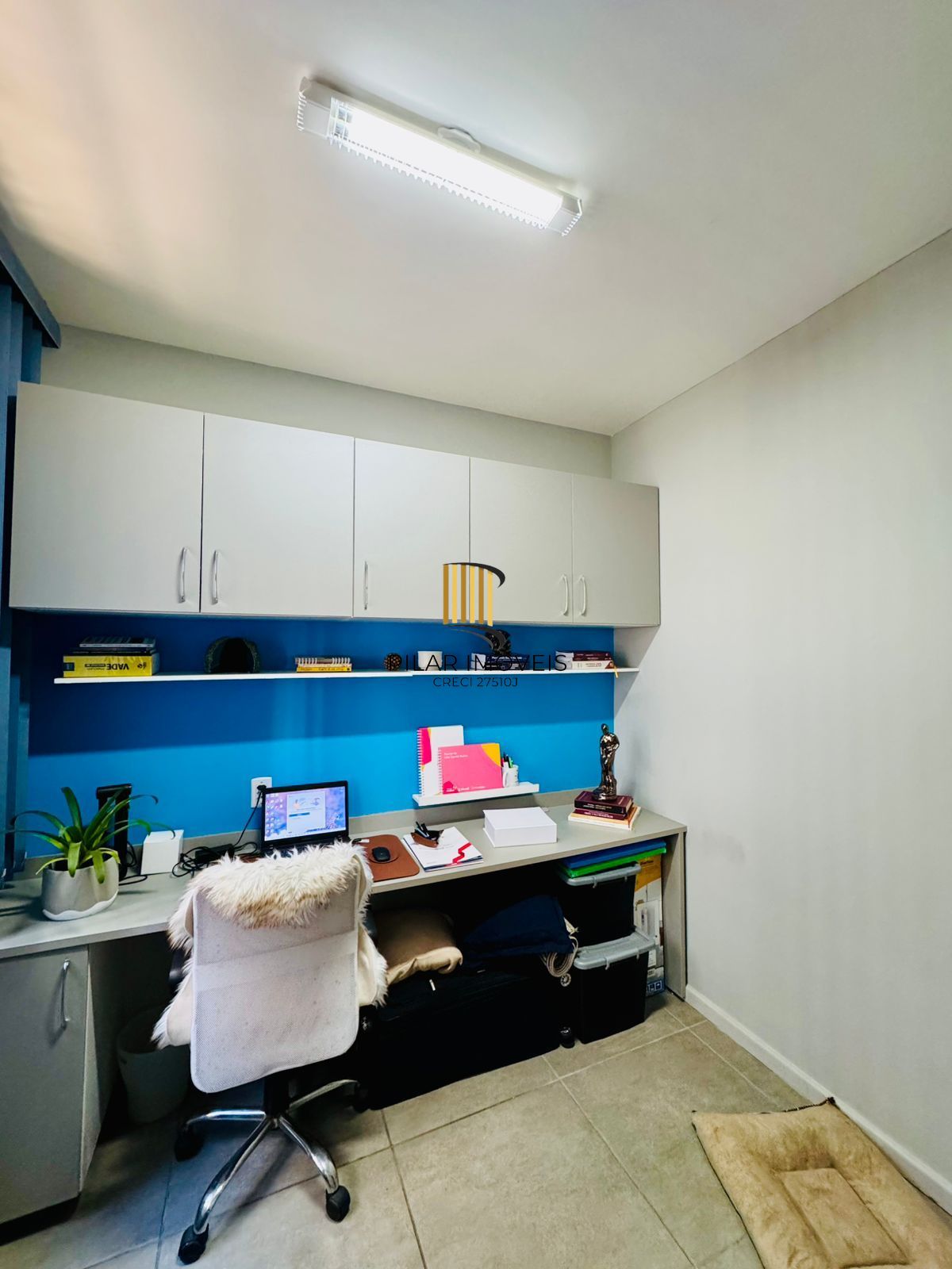 2 dormitórios com sacada integrada, churrasqueira com home office com vaga