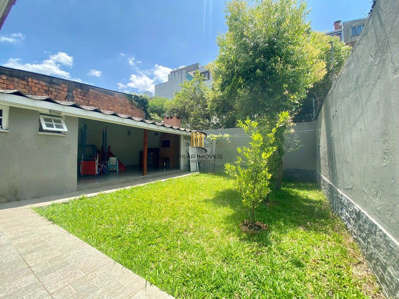 Casa 3 dormitórios no bairro Passo da Areia