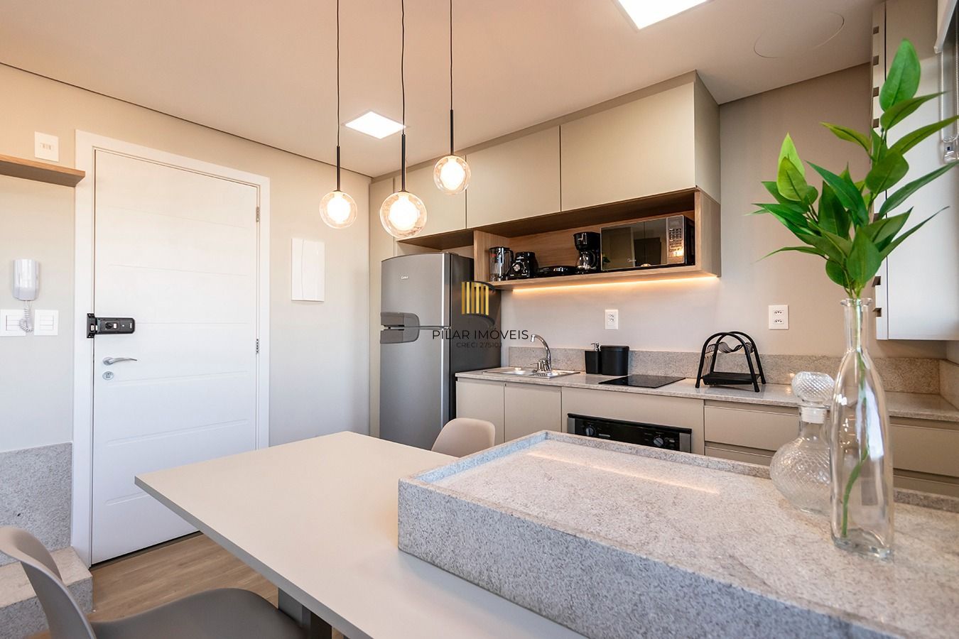 Apartamento decorado e equipado