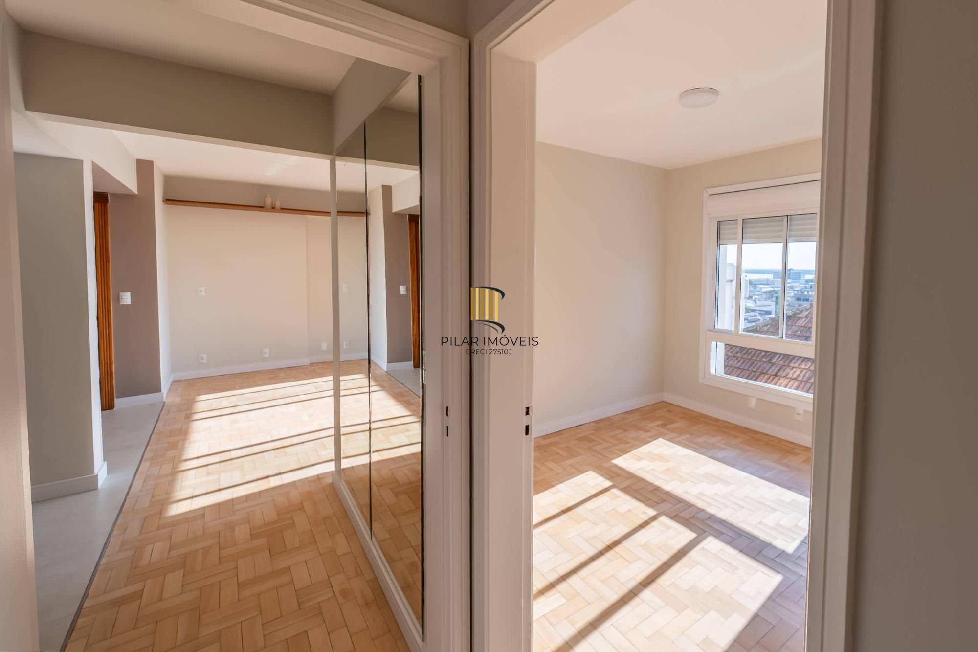 Apartamento com 3 suítes com vista e totalmente reforamdo no Moinhos de Vento