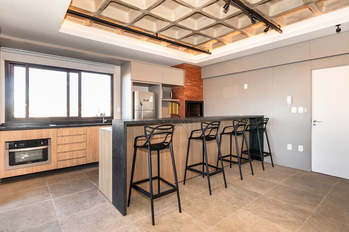 Apartamento decorado e equipado