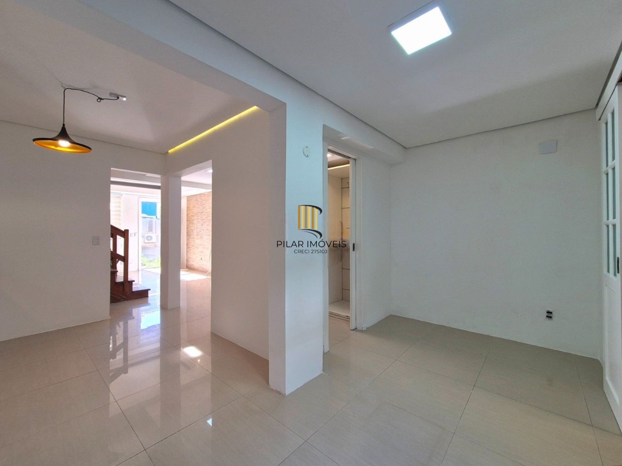 Elegância e Conforto em Cada Detalhe: Sobrado Premium na Zona Norte de Porto Alegre