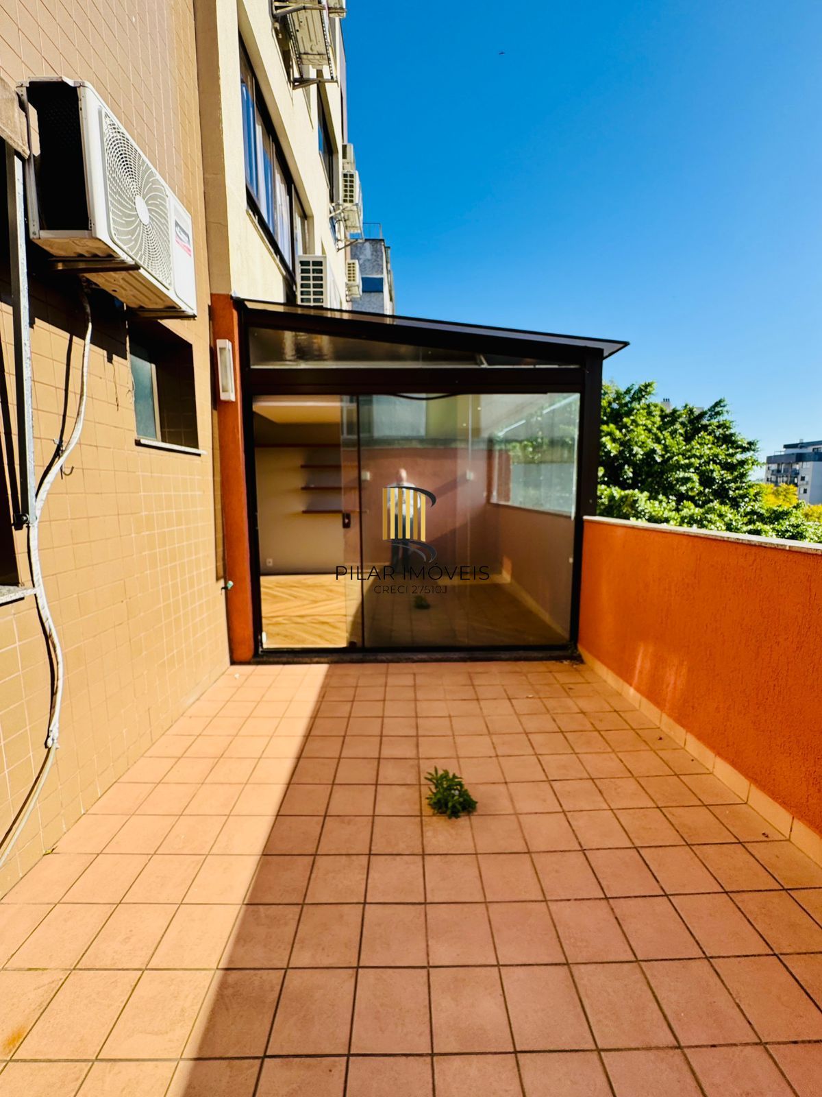 Apartamento Garden à Venda no Petrópolis – 2 Dormitórios, Suíte e 2 Vagas | Porto Alegre