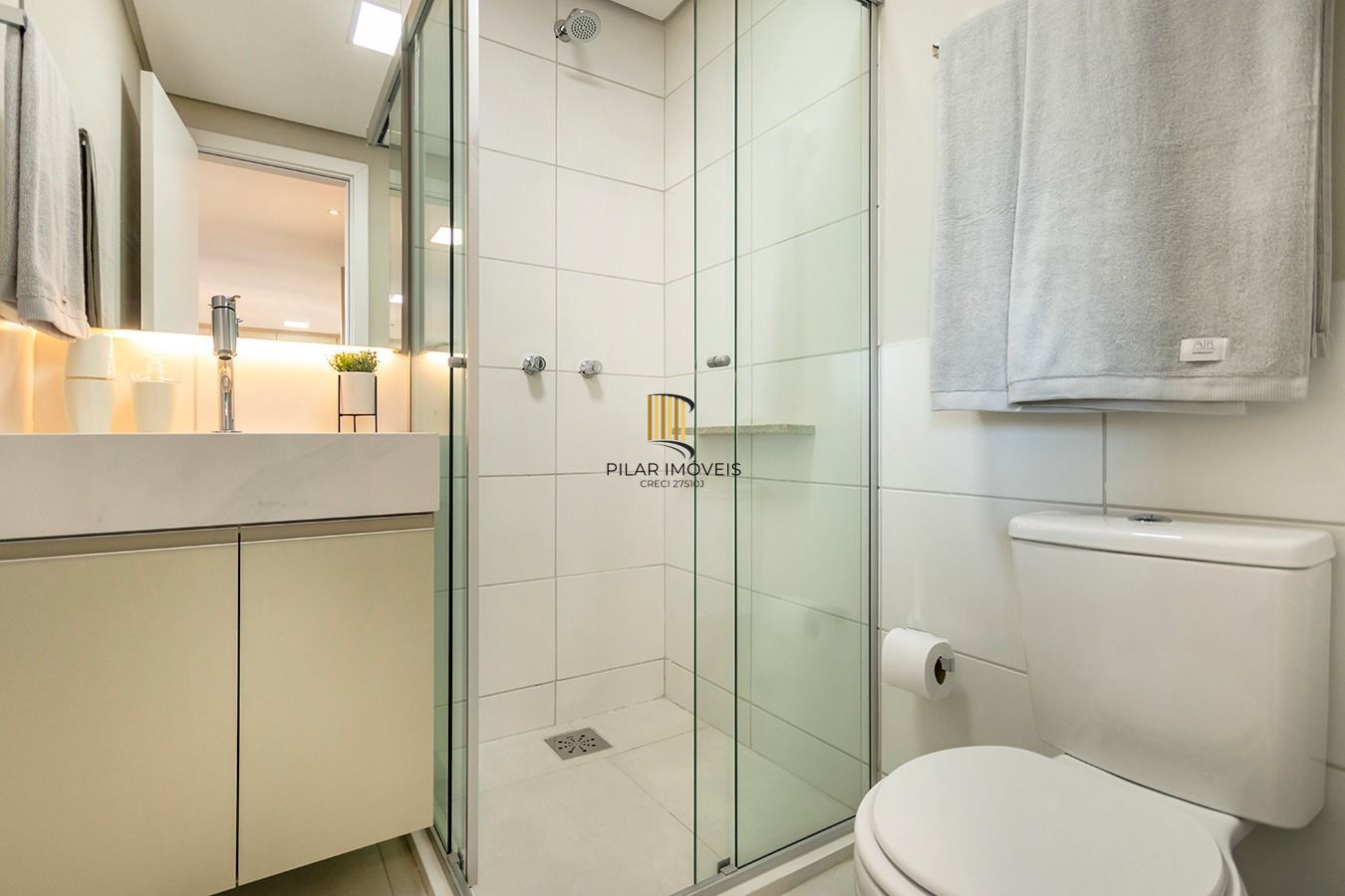 Apartamento decorado e equipado