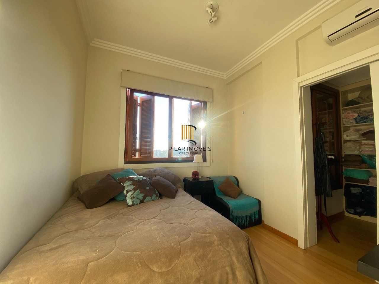 Cobertura para Venda - 278m², 3 dormitórios, sendo 1 suites, 3 vagas - Jardim Itu