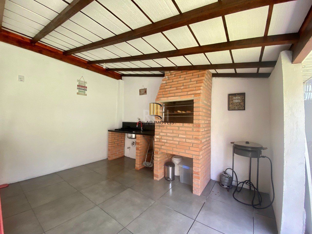 Casa 3 dormitórios no bairro Passo da Areia