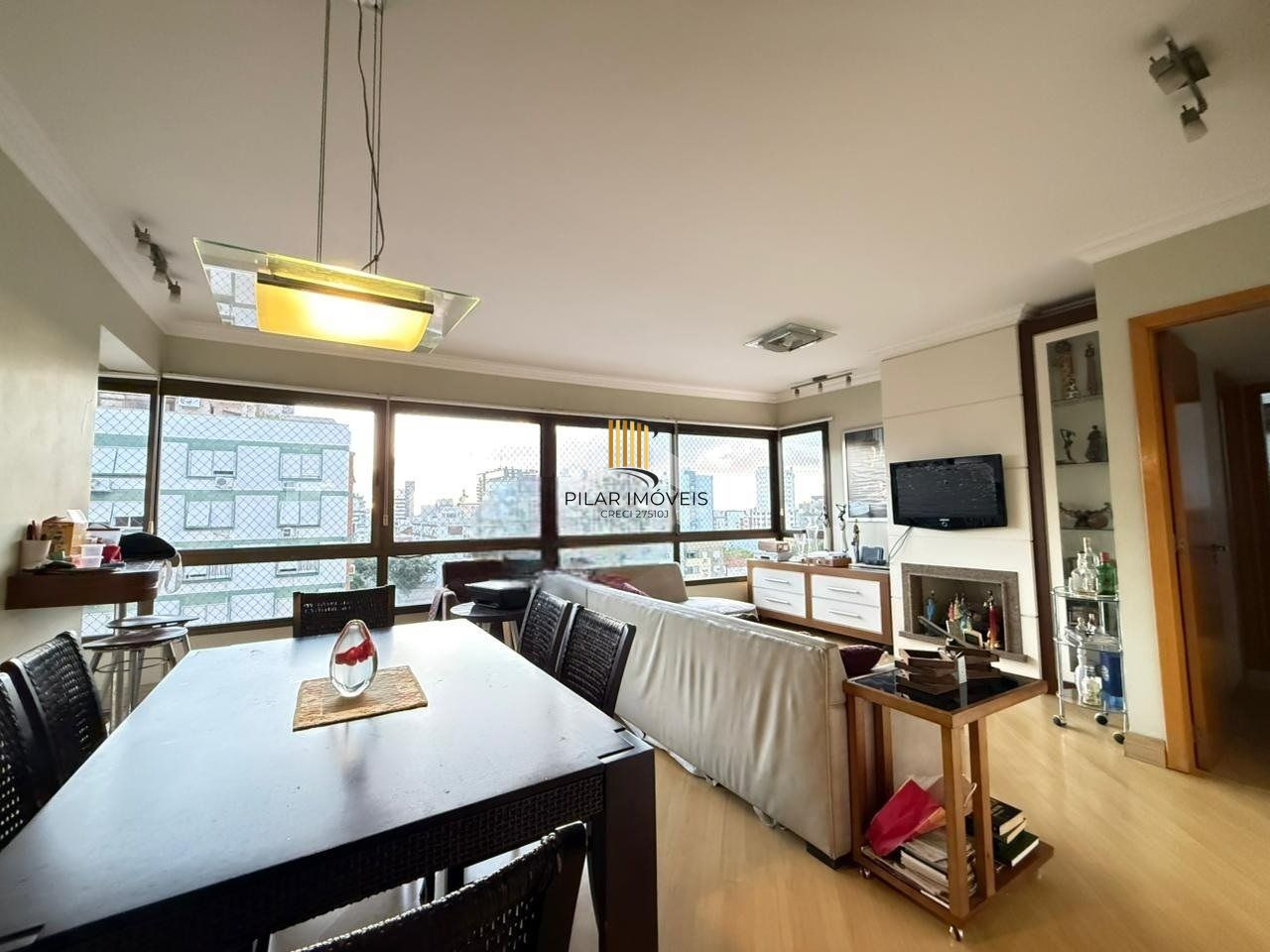Apartamento Impecável com Vista Panorâmica, 2 Suítes e Living Ampliado