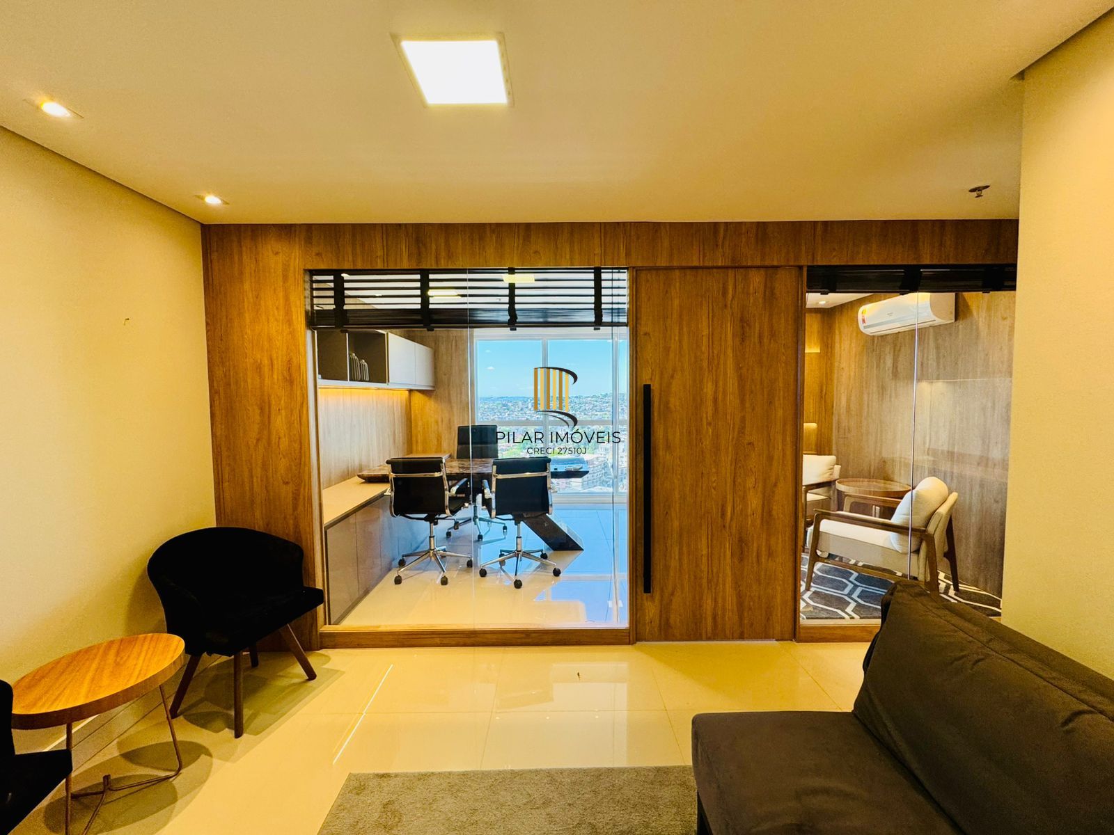 Conjunto/Sala MOBILIADA para Venda - 35m², 0 dormitórios, 1 vaga - Petrópolis