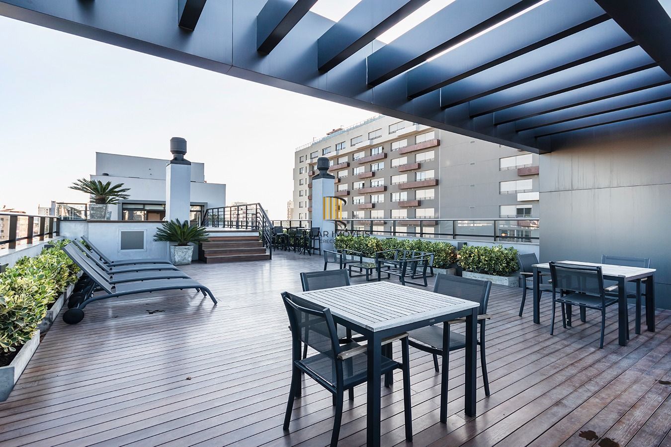 Apartamento decorado e equipado