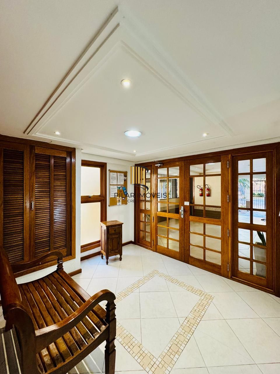 Cobertura no Coração do Petrópolis – 140m² de Conforto e Charme