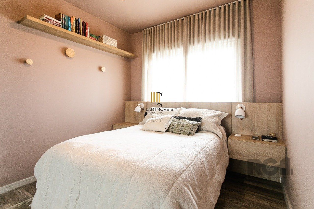 Apartamento de 2 dormitórios, com lareira e churrasqueira no bairro Petrópolis