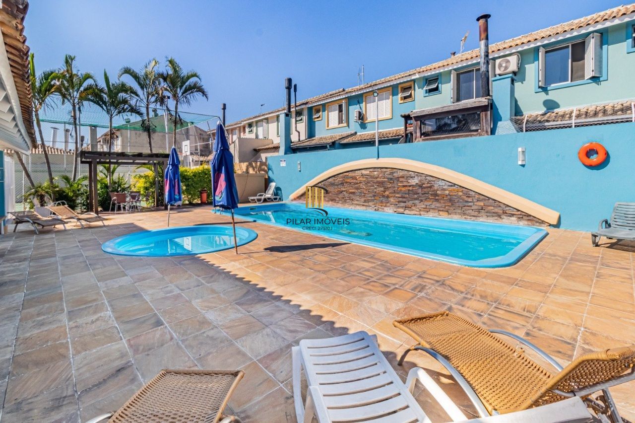 Elegância e Conforto em Cada Detalhe: Sobrado Premium na Zona Norte de Porto Alegre