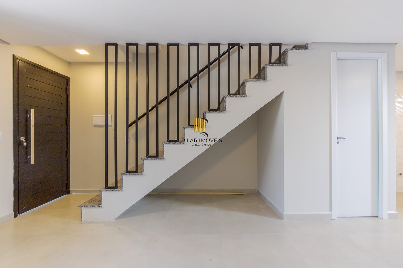 Casa Condominio para Venda - 94.47m², 3 dormitórios, sendo 1 suites, 1 vaga - Medianeira