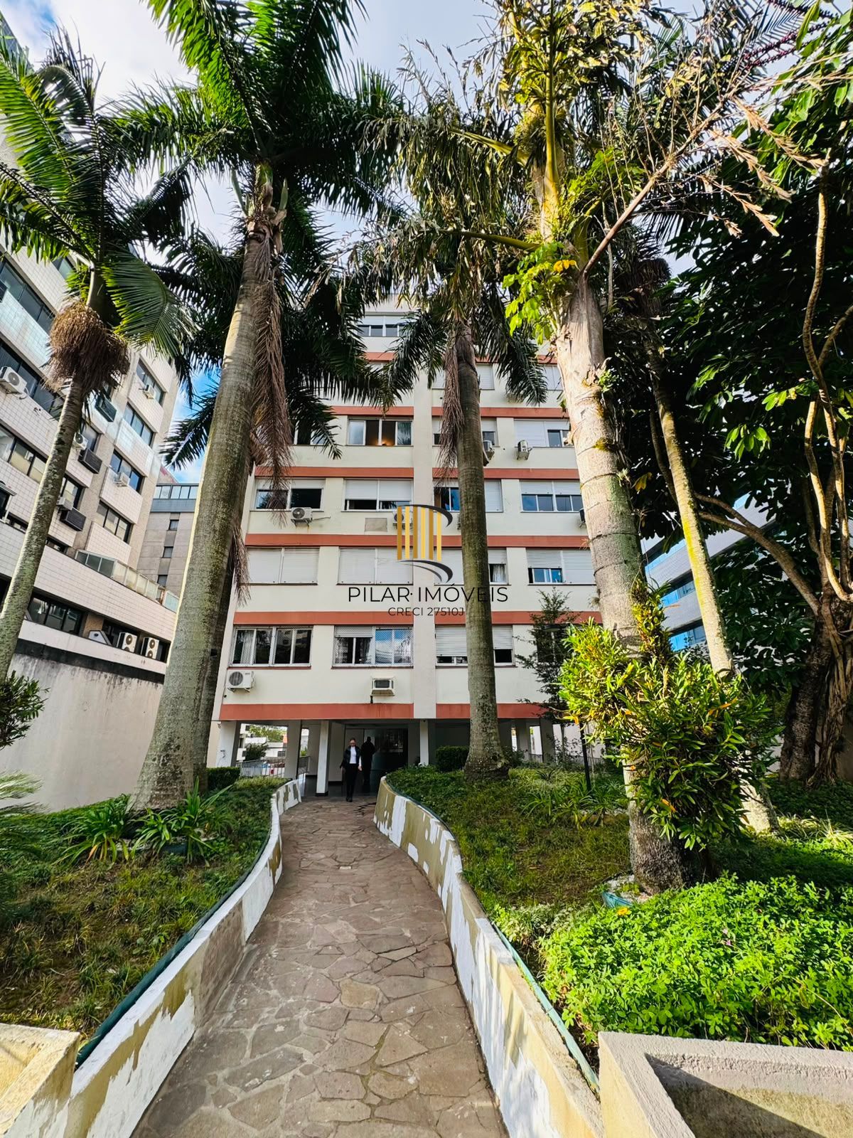 Apartamento de 3 Dormitórios com Suíte e 108 m² Privativos no Três Figueiras