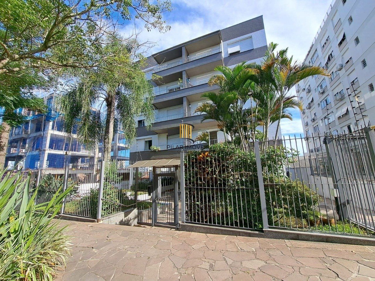 Apartamento 3 dormitórios no bairro Petrópolis - Pilar Imóveis